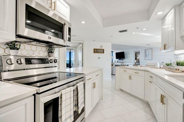 3000 N Ocean Drive 24f, Singer Island, FL 33404