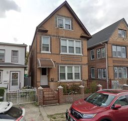 139-24 88th Avenue Ground floor, Jamaica, NY 11435