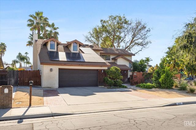 1912 Glenbrea Court, Bakersfield, CA 93309