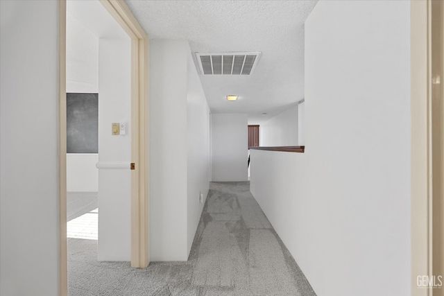 1912 Glenbrea Court, Bakersfield, CA 93309