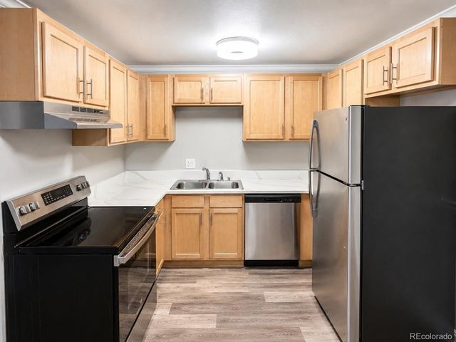 1390 Emerson St 107, Denver, CO 80218