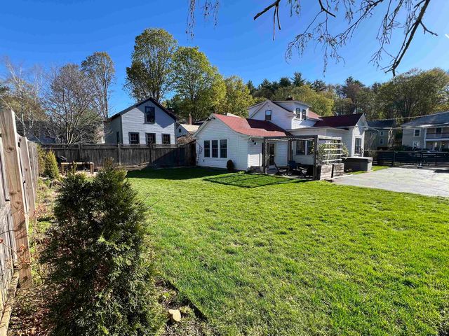 44 Cedar Street, Brattleboro, VT 05301