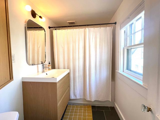 44 Cedar Street, Brattleboro, VT 05301