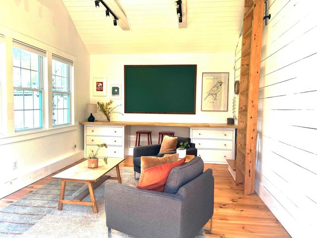 44 Cedar Street, Brattleboro, VT 05301