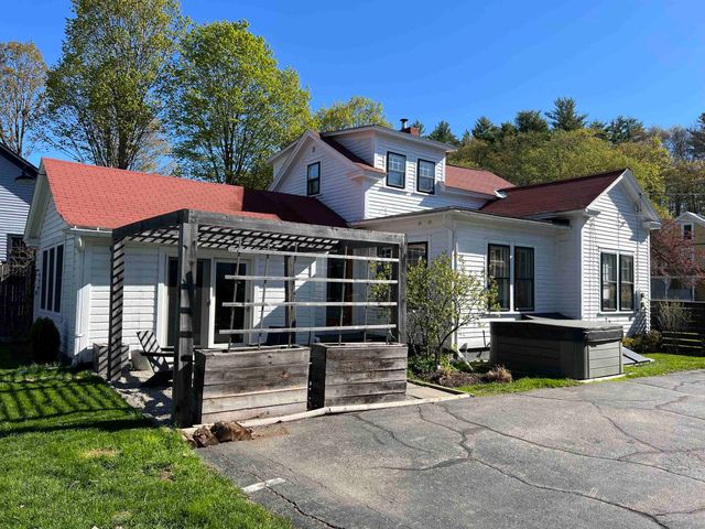 44 Cedar Street, Brattleboro, VT 05301