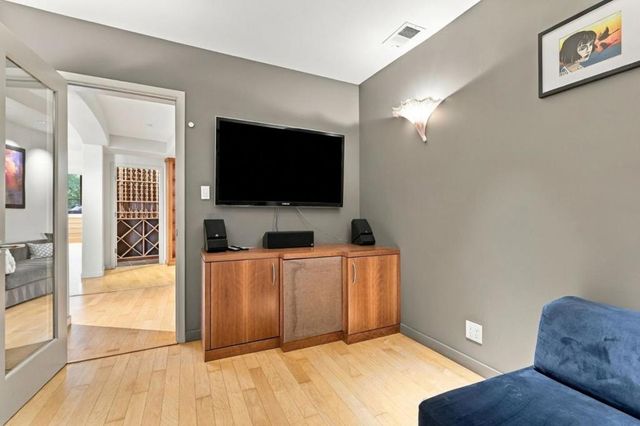 217 Mistletoe Road, Los Gatos, CA 95032