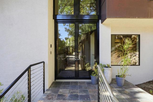217 Mistletoe Road, Los Gatos, CA 95032