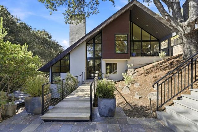 217 Mistletoe Road, Los Gatos, CA 95032