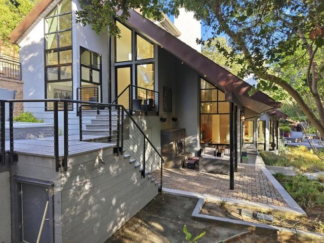 217 Mistletoe Road, Los Gatos, CA 95032