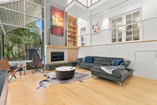217 Mistletoe Road, Los Gatos, CA 95032