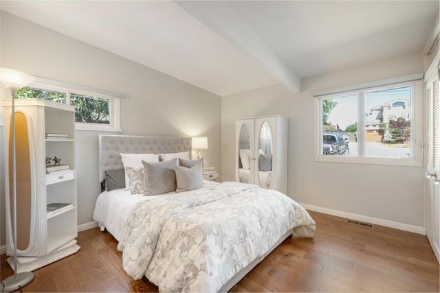 730 Greenview Place, Los Altos, CA 94024