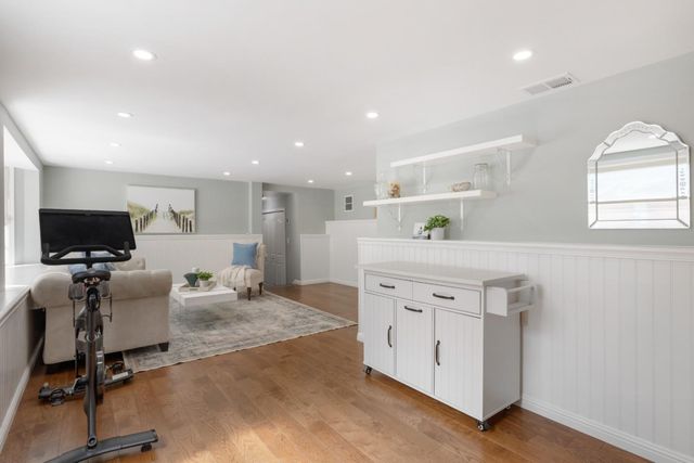 730 Greenview Place, Los Altos, CA 94024