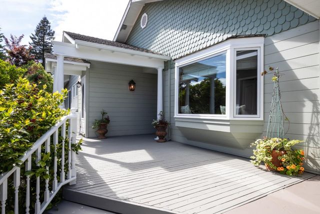 730 Greenview Place, Los Altos, CA 94024