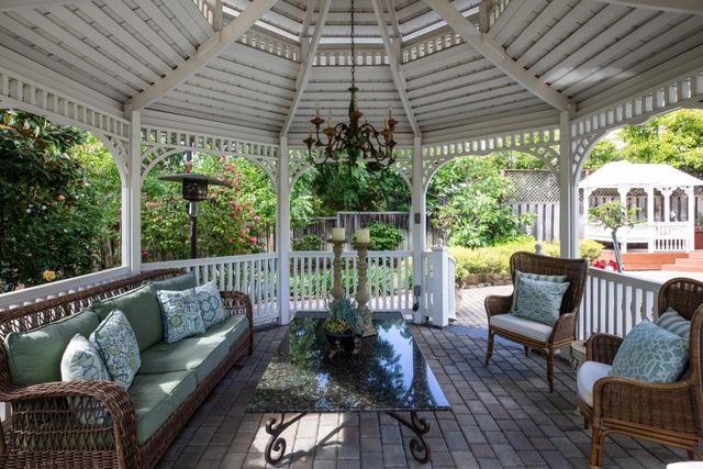 730 Greenview Place, Los Altos, CA 94024