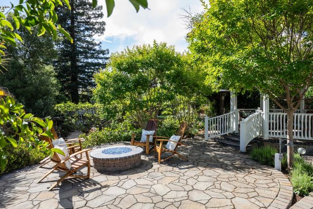 730 Greenview Place, Los Altos, CA 94024