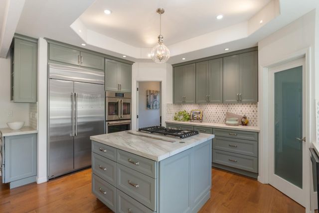 730 Greenview Place, Los Altos, CA 94024