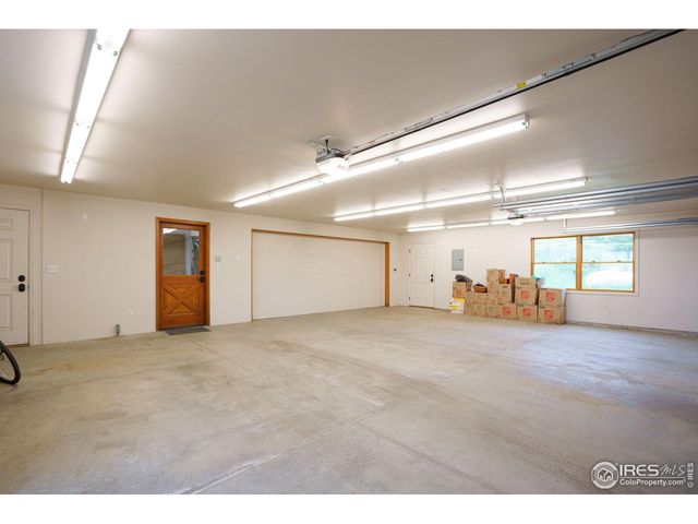555 James Park Trl, Loveland, CO 80537