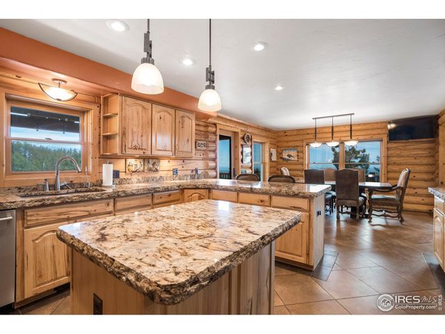 555 James Park Trl, Loveland, CO 80537