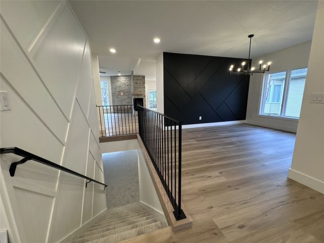 13098 Pinecrest Lane, Clive, IA 50325