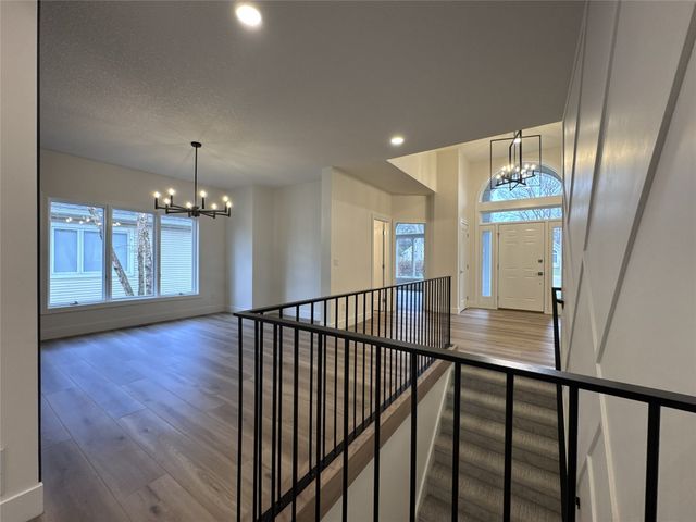 13098 Pinecrest Lane, Clive, IA 50325