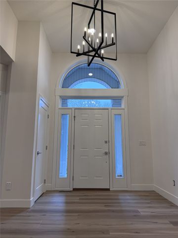 13098 Pinecrest Lane, Clive, IA 50325