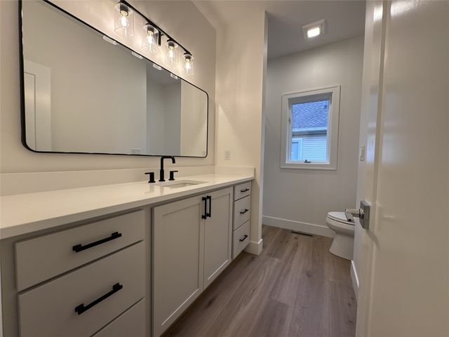 13098 Pinecrest Lane, Clive, IA 50325