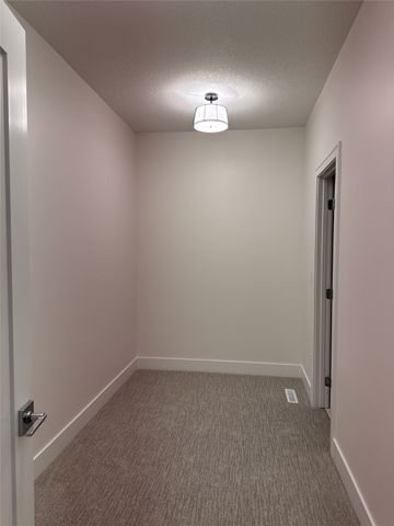 13098 Pinecrest Lane, Clive, IA 50325