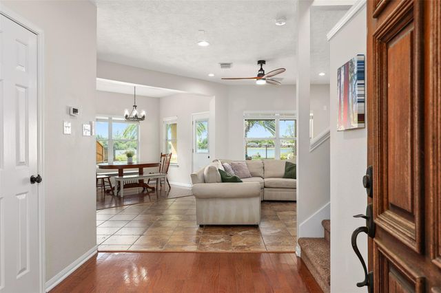 3288 Gladewater Lane, League City, TX 77573