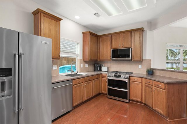 3288 Gladewater Lane, League City, TX 77573