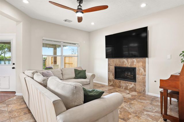 3288 Gladewater Lane, League City, TX 77573