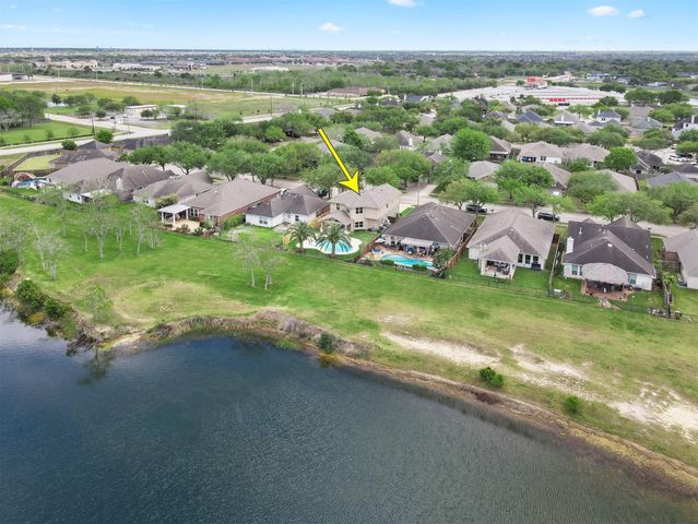 3288 Gladewater Lane, League City, TX 77573