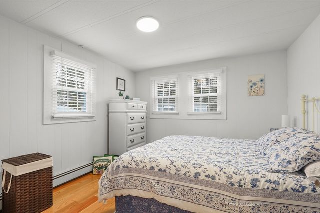 8 Madeline Street, Wareham, MA 02538