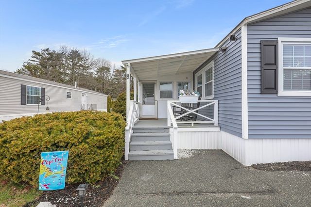 8 Madeline Street, Wareham, MA 02538