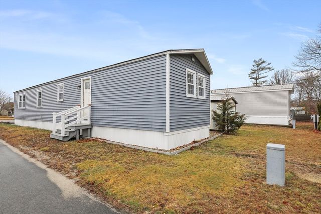 8 Madeline Street, Wareham, MA 02538