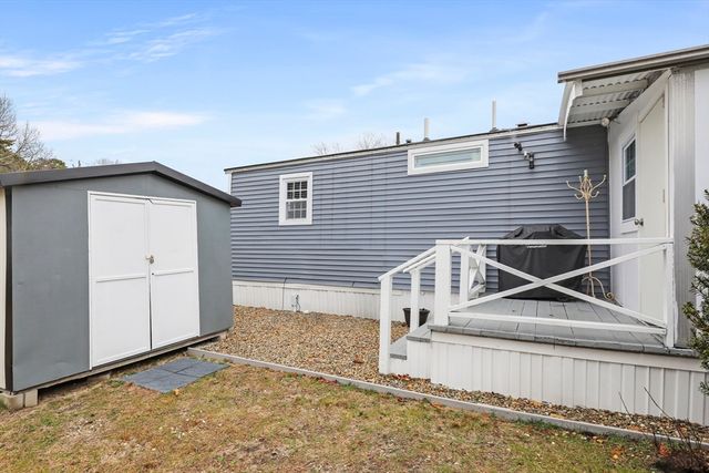 8 Madeline Street, Wareham, MA 02538