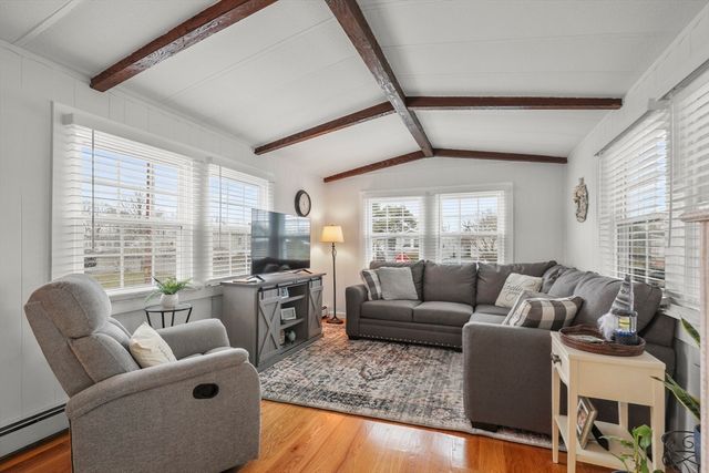 8 Madeline Street, Wareham, MA 02538