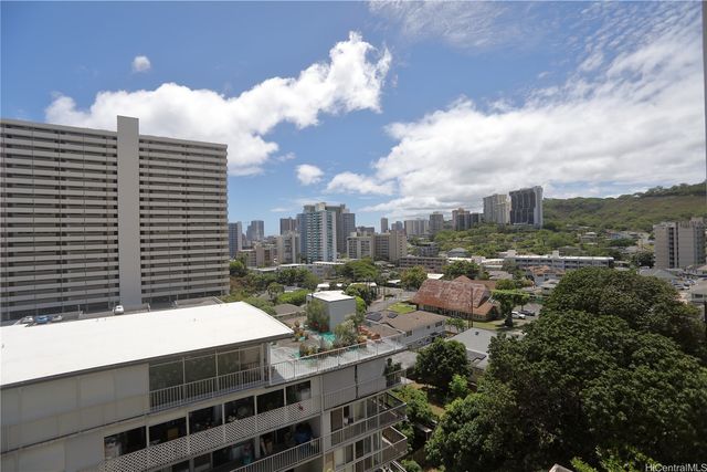 1717 Mott Smith Drive 914, Honolulu, HI 96822