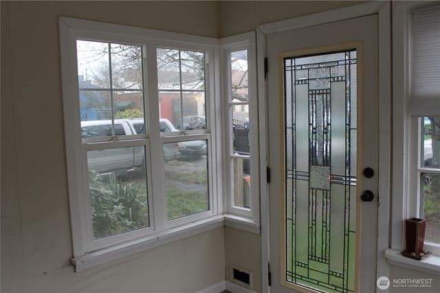 617 N Prospect Street, Tacoma, WA 98406