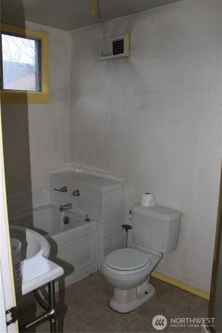 617 N Prospect Street, Tacoma, WA 98406