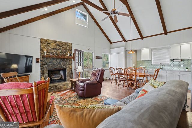 559 Maple Leaf Drive, Dillard, GA 30537