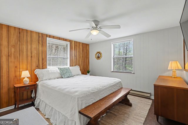 559 Maple Leaf Drive, Dillard, GA 30537