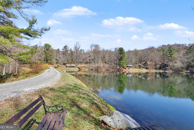 559 Maple Leaf Drive, Dillard, GA 30537