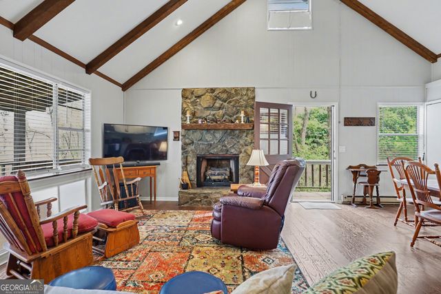 559 Maple Leaf Drive, Dillard, GA 30537