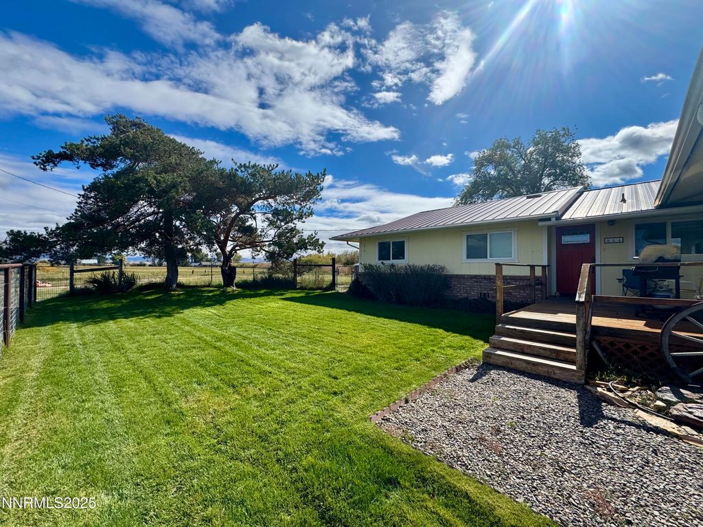 911 Waterloo Lane, Gardnerville, NV 89460