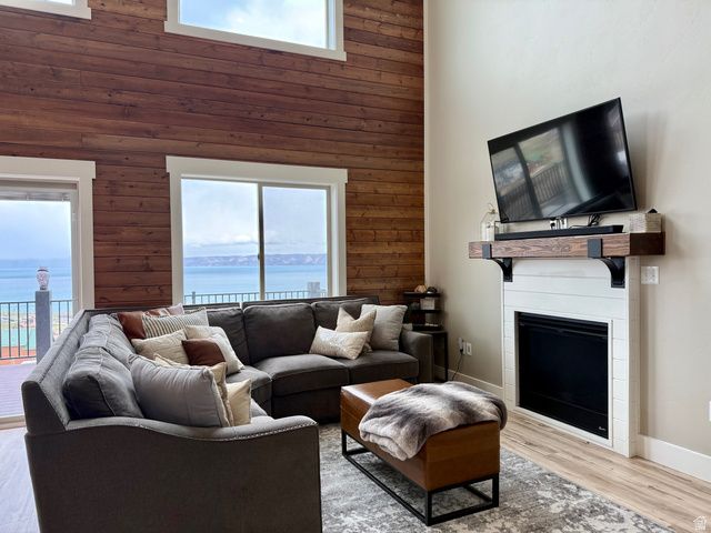 660 N CAMBRY DR, Garden City, UT 84028