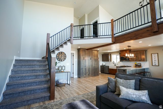 660 N CAMBRY DR, Garden City, UT 84028