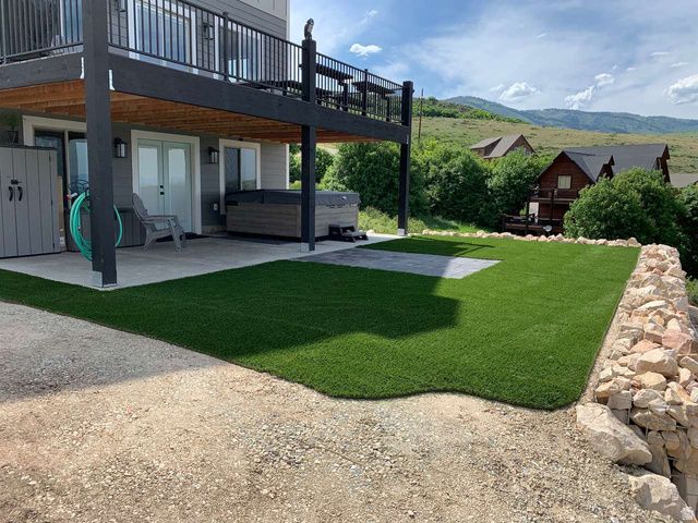 660 N CAMBRY DR, Garden City, UT 84028