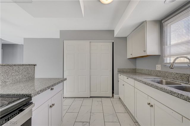 3909 West Oakey Boulevard, Las Vegas, NV 89102