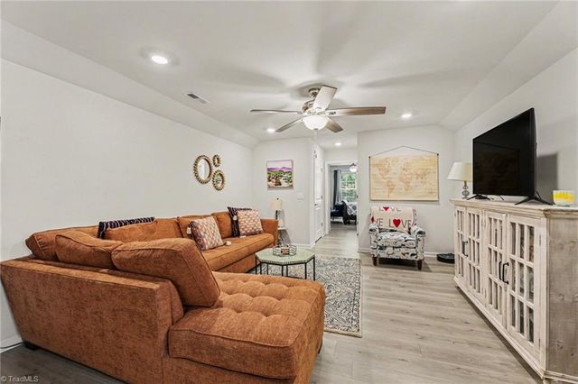 3686 Alcorn Ridge Trace, Whitsett, NC 27377