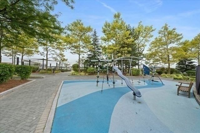 51 Broad m16a, Weymouth, MA 02191